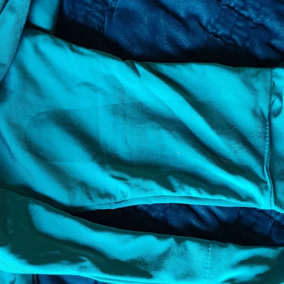 Kiss A Girl Set - Picture 8 of 11